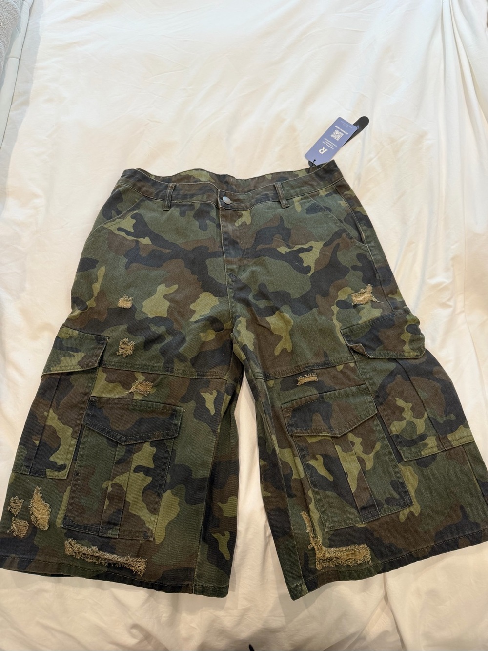 Men's Camouflage Cargo Shorts - Green Camo